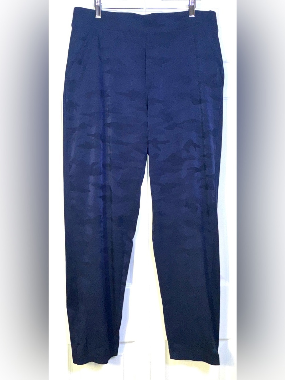 Athleta Brooklyn Ankle Camo Pant Size 16 Tall (16T) EUC